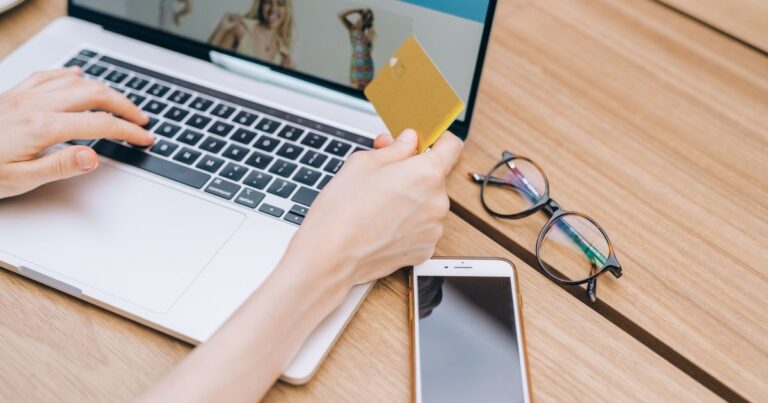 Compte PayPal personnel ou affaires : lequel choisir au Canada ?